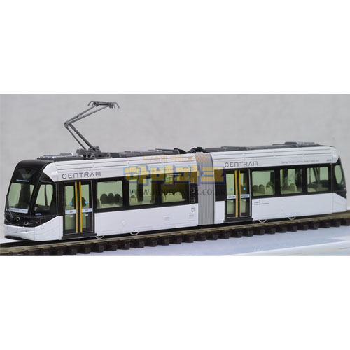 CENTRAM 토야마 시내 전차 순환선 9001 (화이트)