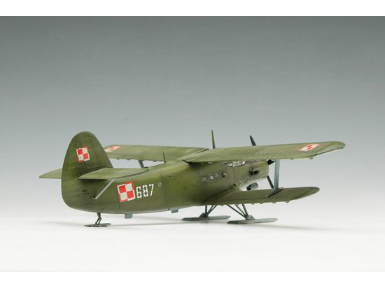 1/72 Antonov An-2 Colt on Skis