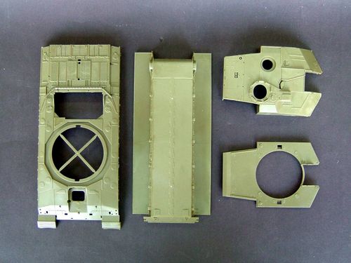 1/35 챌린저2 KFOR Kosovo 도저장착형