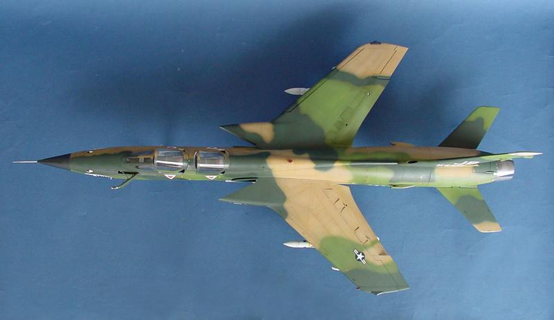 1/32 F-105G Thunderchief Wild Weasel