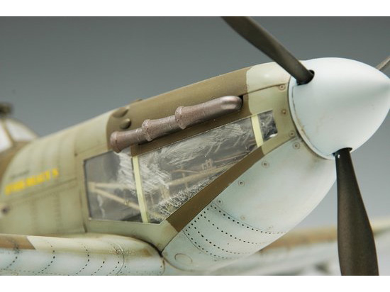 1/24 BRITISH SPITFIRE MK VB